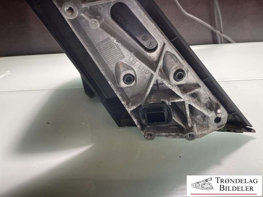 Speil venstre til BMW 2-Serie, Active/Gran Tourer 2014-->> (F45/F46) (F45/F46) (51 16 7 415 785|51 16 7 386 567|51 16 7 493 897|51 16 7 386 571|)