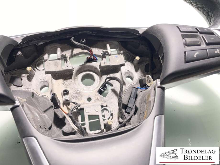 Ratt til BMW 2-Serie, Active/Gran Tourer 2014-->> (F45/F46) (F45/F46) (32 30 6 860 357|)