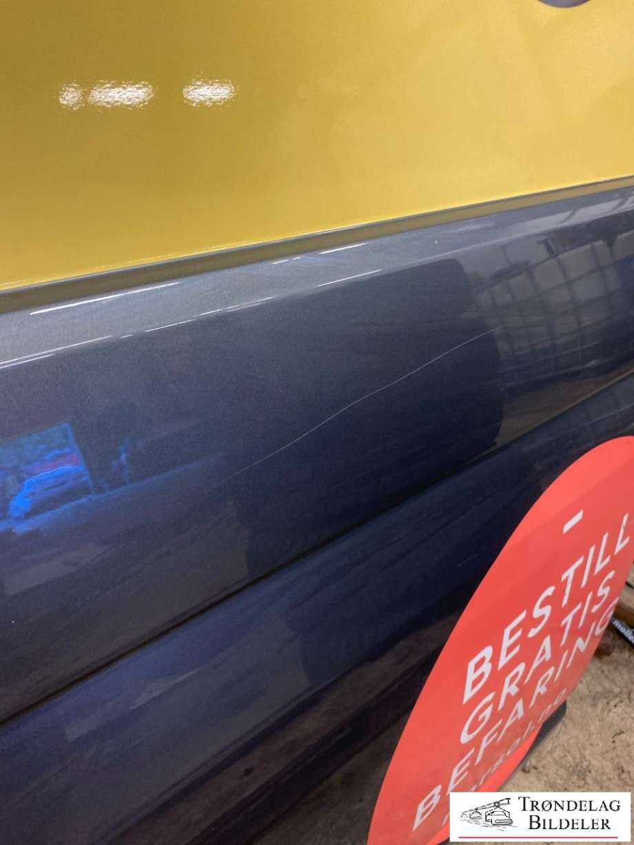 Dør venstre skyvedør til VW Transporter / Caravelle 2019-->> (T6.1) (T6.1) (7E0843107BD|7LA843107E|)