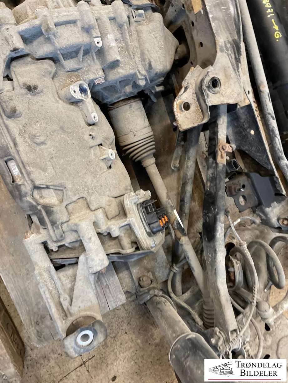 Bakstilling til BMW 2-Serie, Active/Gran Tourer 2014-->> (F45/F46) (F45/F46) (33 31 6 864 561|33 32 6 851 580|33 30 8 842 879|33 32 6 884 693|)