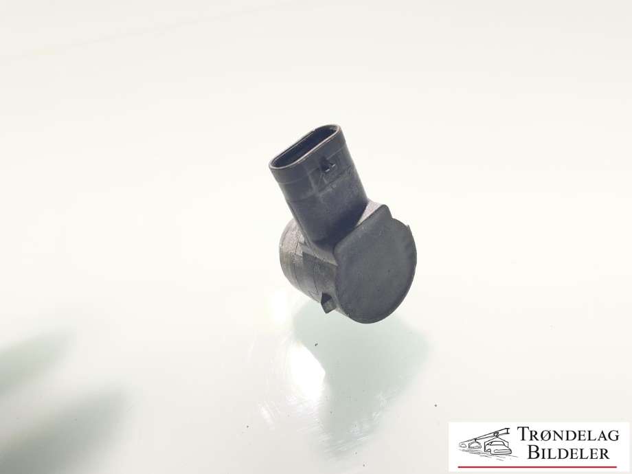 Parkeringssensor foran til BMW 5-Serie 2017-->> (G30/G31) (G30/G31) (66 20 2 409 650|)