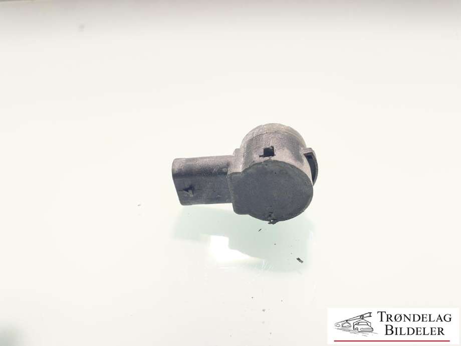 Parkeringssensor foran til BMW 5-Serie 2017-->> (G30/G31) (G30/G31) (66 20 2 409 650|)