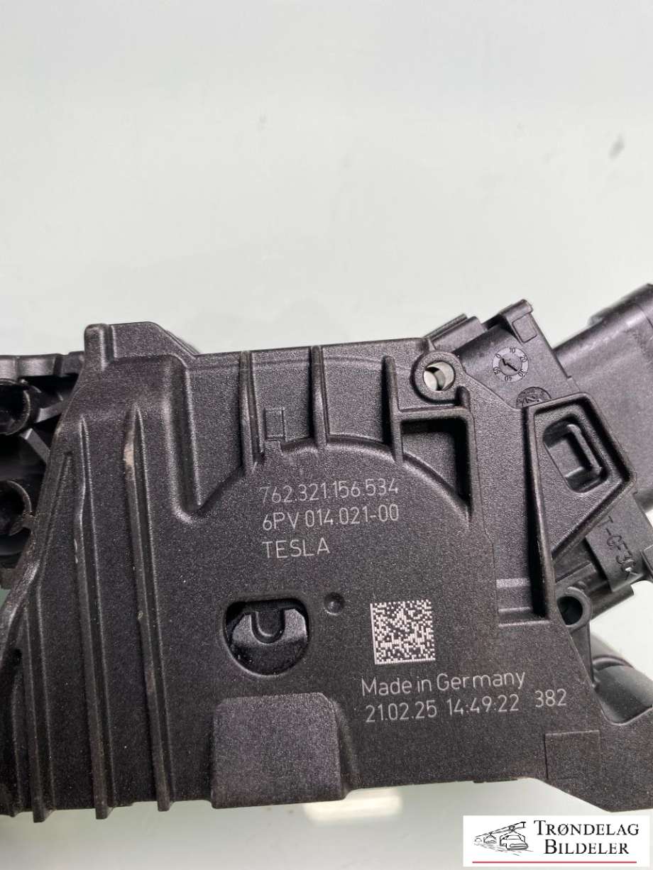 Pedal gass til Tesla Model Y 2024-->> (Type II)  (6PV014021-00|)