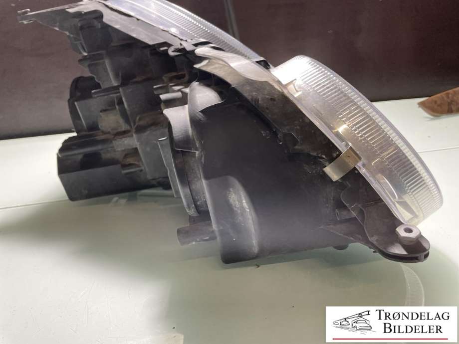 Frontlykt venstre halogen til Mercedes E-Klasse 2006-2009 (Fase 2) (W211) (W211) (A2118202961|)