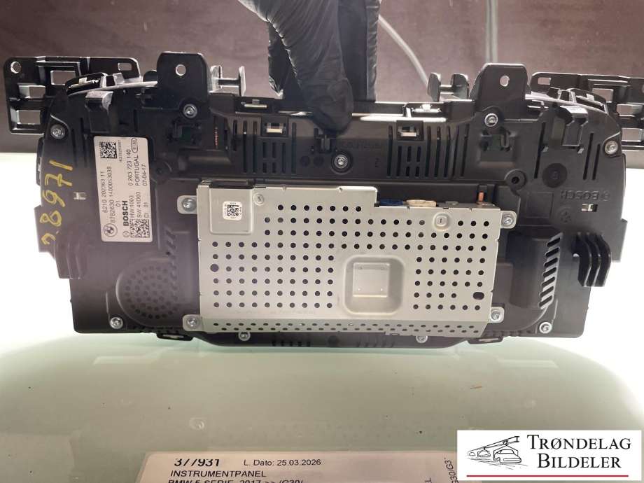 Instrumentpanel til BMW 5-Serie 2017-->> (G30/G31) (G30/G31) (62.10-9 869 474|)
