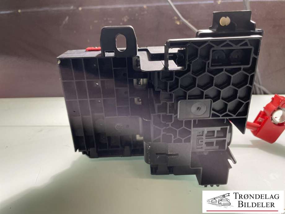 Styreenhet batteri til BMW 5-Serie 2017-->> (G30/G31) (G30/G31) (6802945-02|)