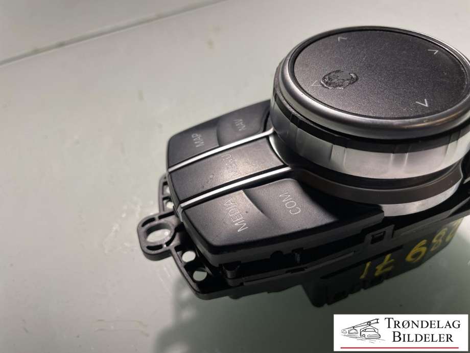 Bilstereo betjeningspanel til BMW 5-Serie 2017-->> (G30/G31) (G30/G31) 