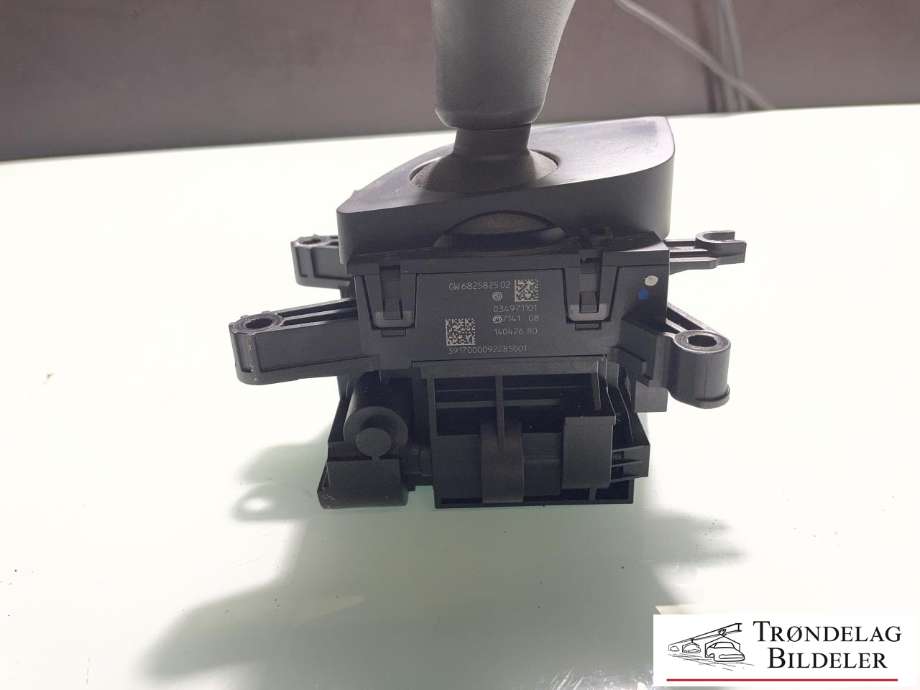 Girstang/girvelger automat til BMW 5-Serie 2017-->> (G30/G31) (G30/G31) (61 31 9 458 751|)