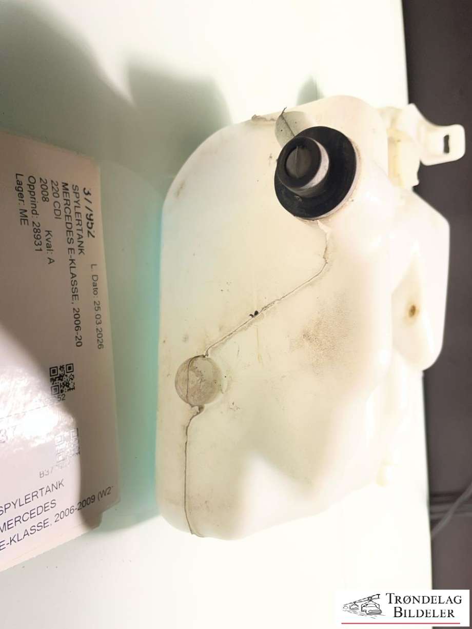 Spylertank til Mercedes E-Klasse 2006-2009 (Fase 2) (W211) (W211) (A 211 869 00 20|)