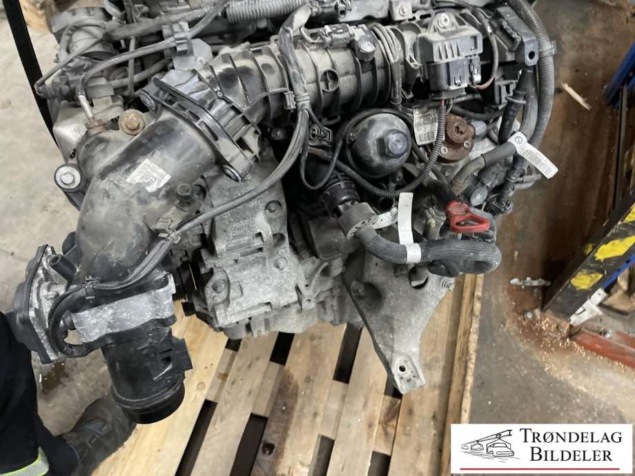 Motor diesel til BMW 3-Serie 2005-2011 (E90/E91/E92/E93) (E90/E91/E92/E93) (11 00 2 239 786|N47D20C|)