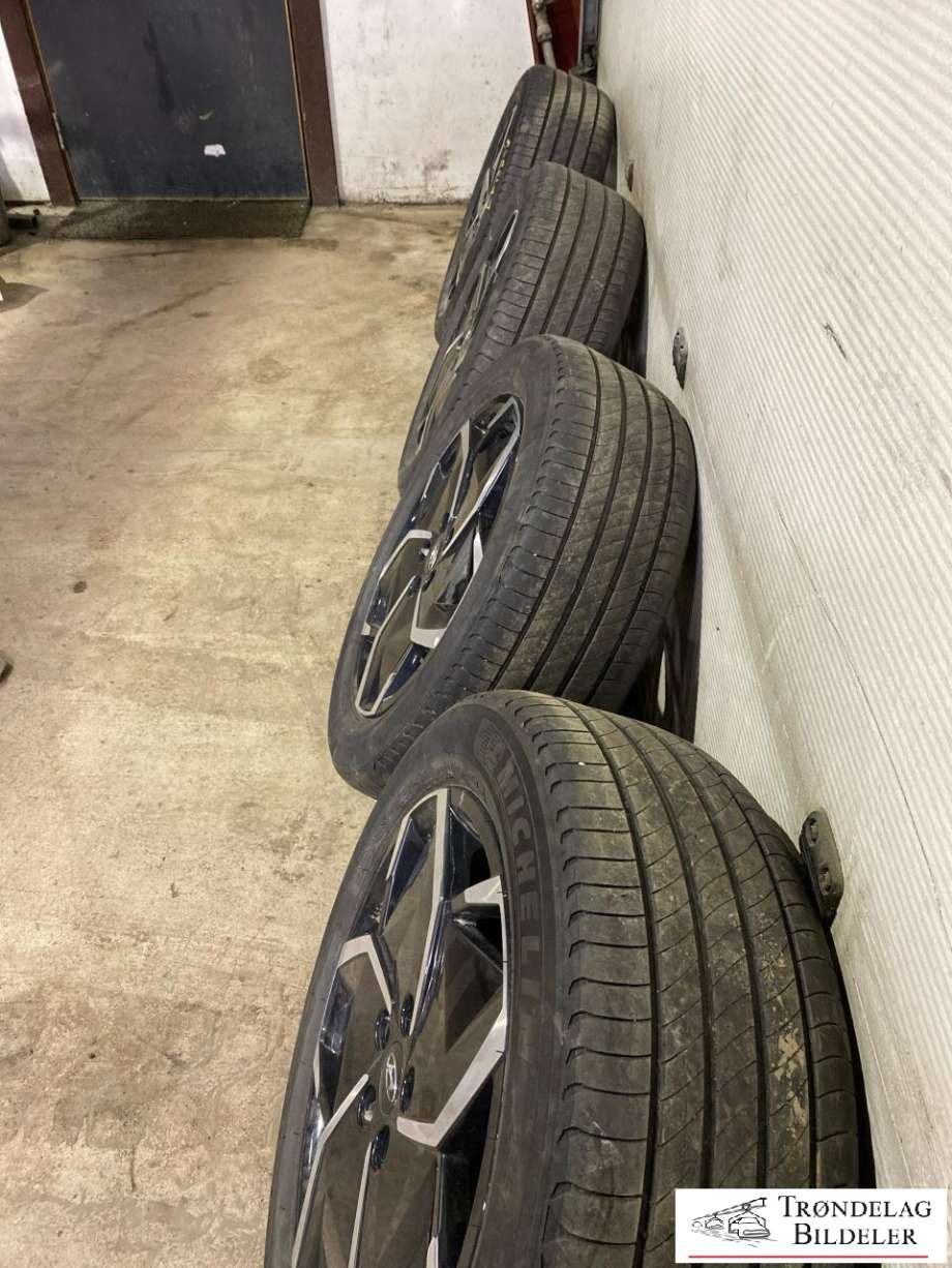 Hjulsett aluminium sommer til Hyundai Ioniq 5 2021-->>  (MICHELIN PRIMACY 4|235/55-19 105W| 7|5J19 5X114|3/ET49|5/CB67|1MM|MØNSTERDYBDE 4MM|PROD 45/2021)