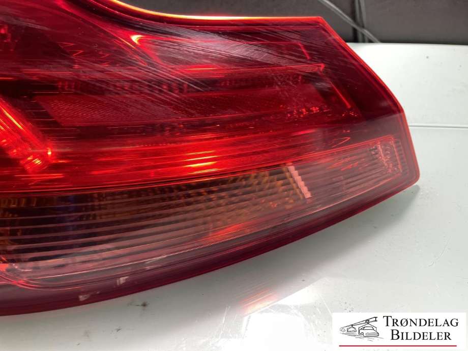 Baklykt venstre til Opel Insignia A 2009-2014 (22950973|13226856|)
