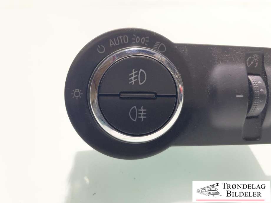 Bryter lys til Opel Insignia A 2009-2014  (22901659|)