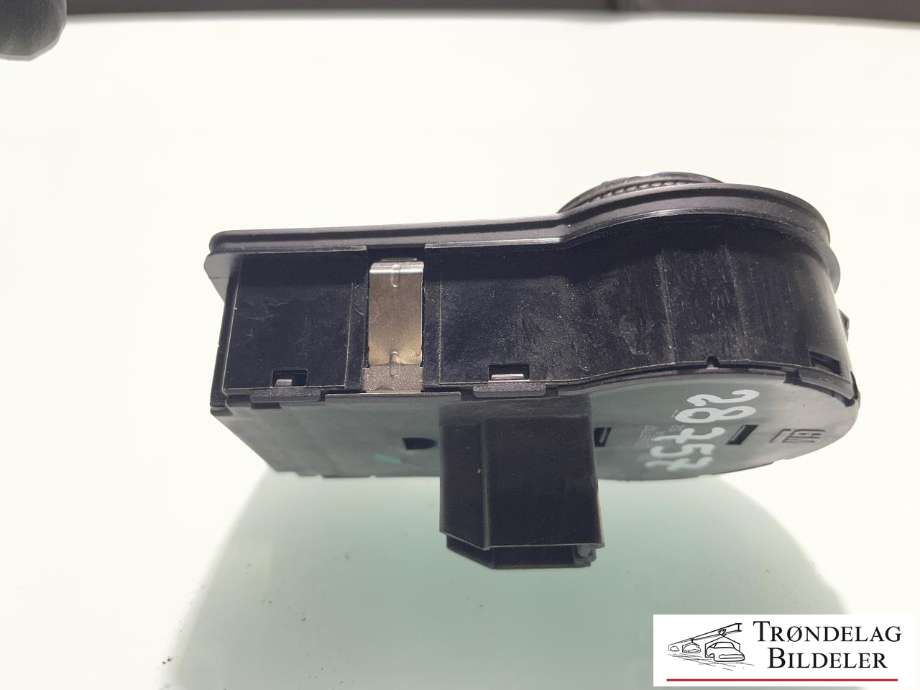 Bryter lys til Opel Insignia A 2009-2014  (22901659|)
