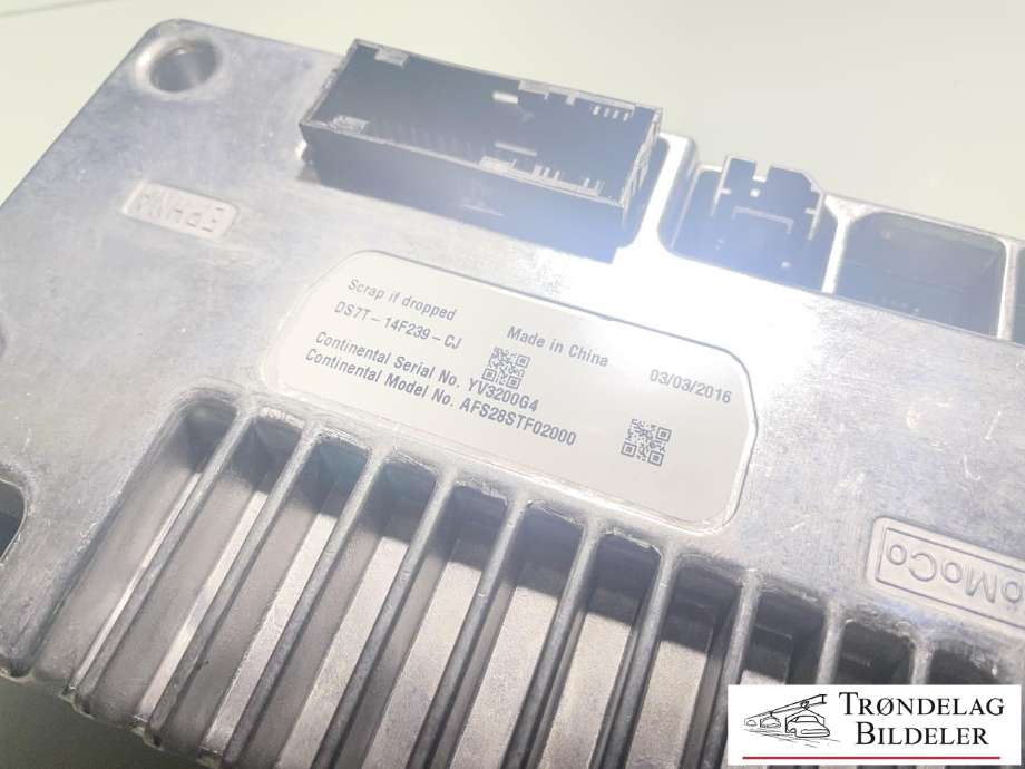 Bilstereo navigasjon skjerm til Ford Mondeo 2014-2019 (Type V, Fase 1) (DS7T-14F239-CJ|5308885|DS7T-18B955-FB)