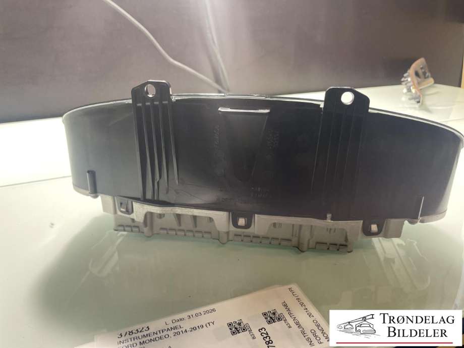 Instrumentpanel til Ford Mondeo 2014-2019 (Type V, Fase 1)  (2164535|GS7T-10849-BLE|)