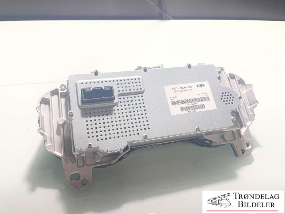Instrumentpanel til Ford Mondeo 2014-2019 (Type V, Fase 1)  (2164535|GS7T-10849-BLE|)