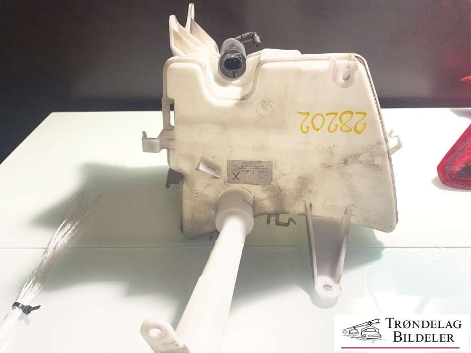 Spylertank til Toyota Auris 2013-2015 (Type II, Fase 1)  (85355-02200|)