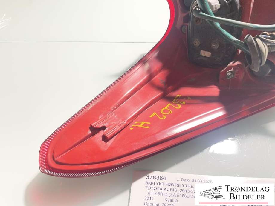 Baklykt høyre ytre til Toyota Auris 2013-2015 (Type II, Fase 1)  (8155102710|)