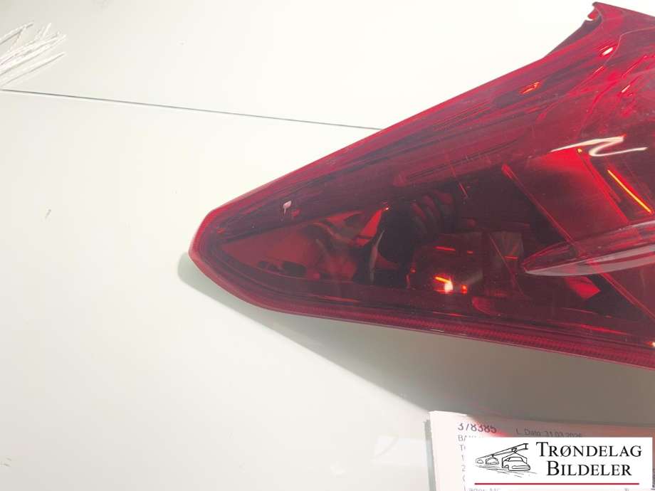 Baklykt venstre ytre til Toyota Auris 2013-2015 (Type II, Fase 1)  (8156102710|)