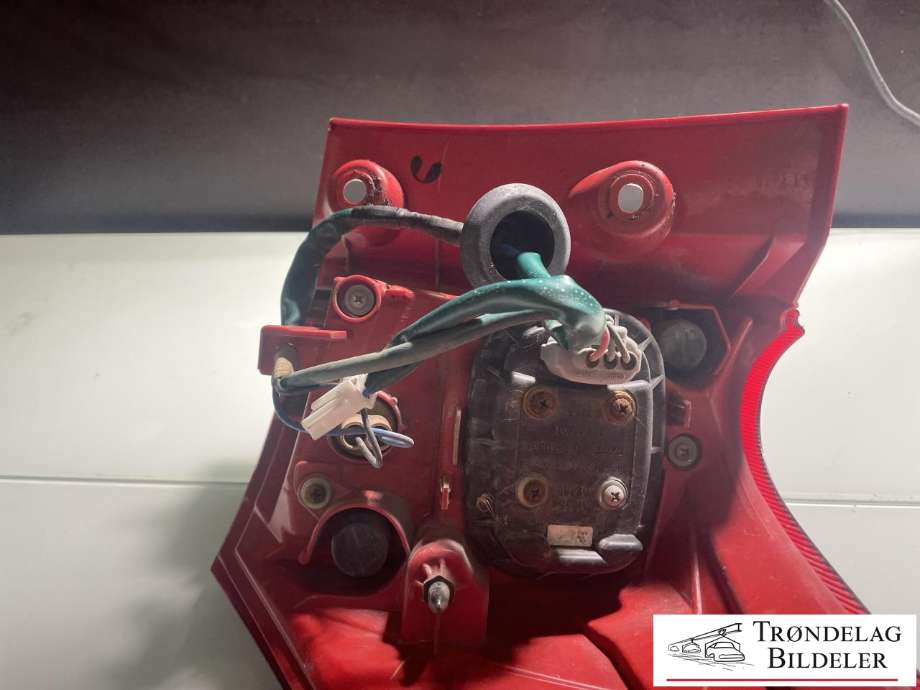 Baklykt venstre ytre til Toyota Auris 2013-2015 (Type II, Fase 1)  (8156102710|)