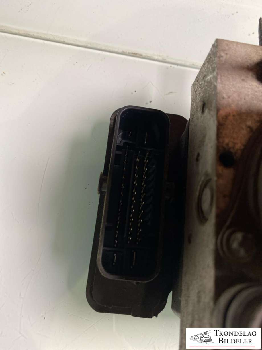ABS sentral til Mercedes Sprinter 2013-2018 (Fase 2) (906) (906) (A 906 900 27 03|A 906 900 49 04|)