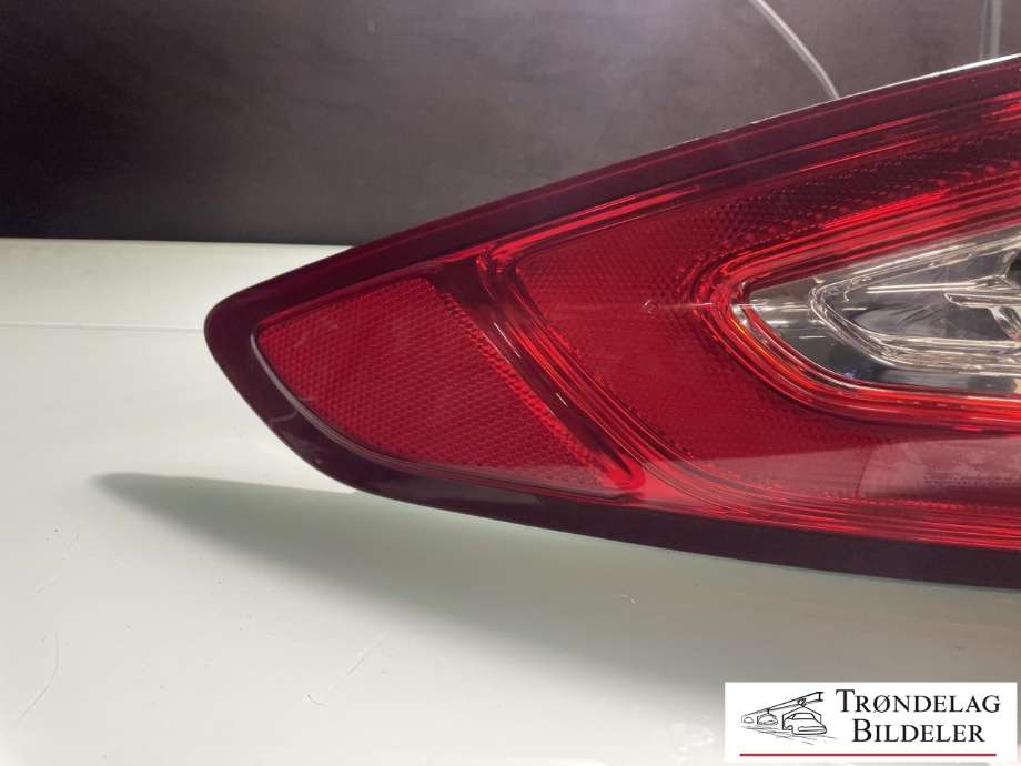 Baklykt venstre ytre til Ford Mondeo 2014-2019 (Type V, Fase 1)  (2345647|DS73-13405-FK|)