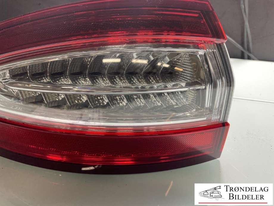 Baklykt venstre ytre til Ford Mondeo 2014-2019 (Type V, Fase 1)  (2345647|DS73-13405-FK|)