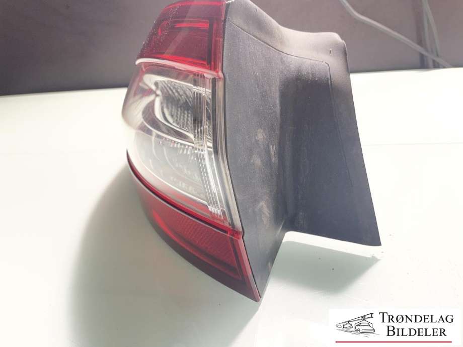 Baklykt venstre ytre til Ford Mondeo 2014-2019 (Type V, Fase 1)  (2345647|DS73-13405-FK|)