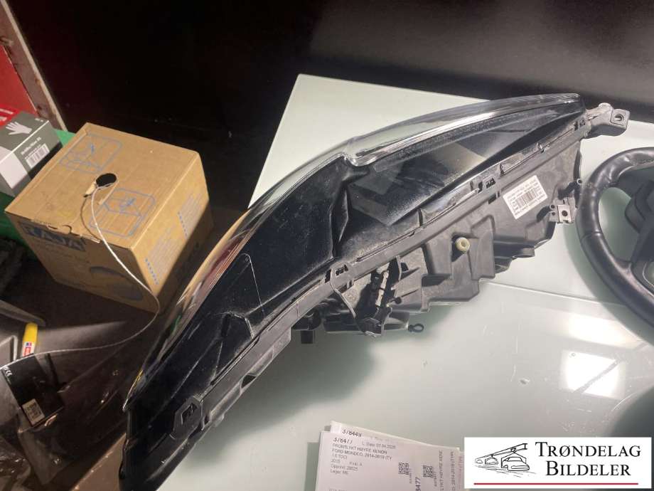 Frontlykt høyre xenon til Ford Mondeo 2014-2019 (Type V, Fase 1)  (2284998|DS73-19W029-AG|)