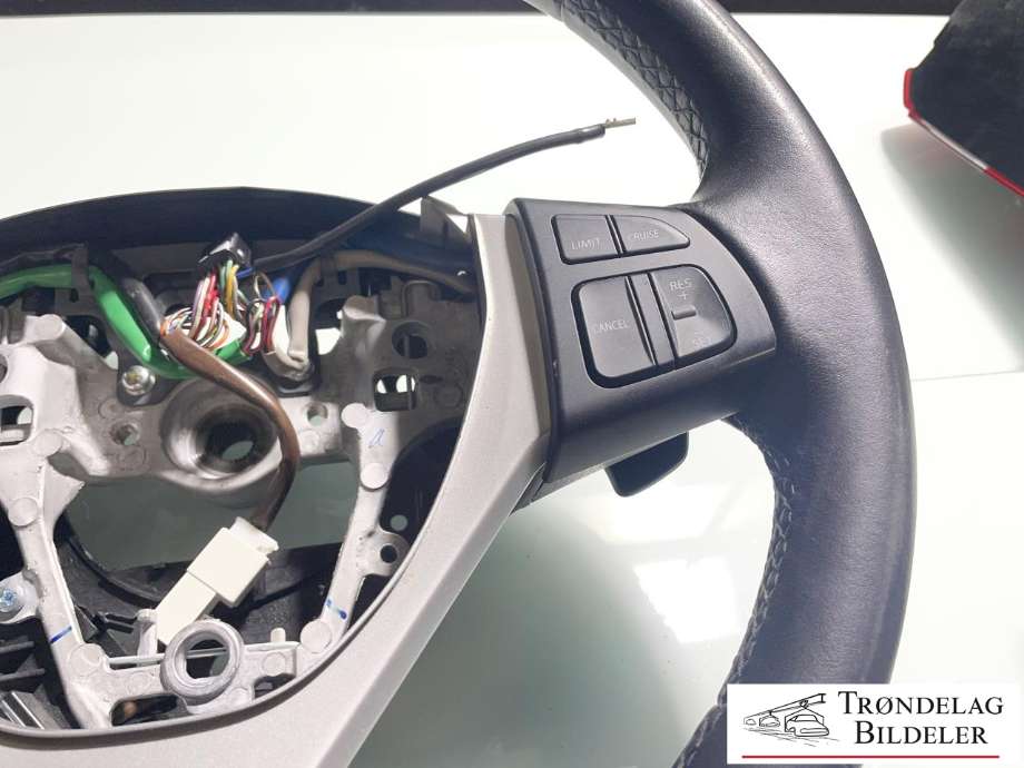 Ratt til Suzuki SX4 S-CROSS 2013-->> (Type II)  (4811061M005PK|)