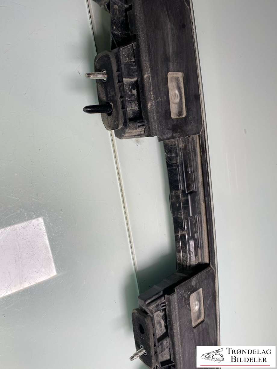 Baklykt midtre til Audi Q4 e-tron 2021-->>  (89A 945 095 B|89A 945 095 G|)
