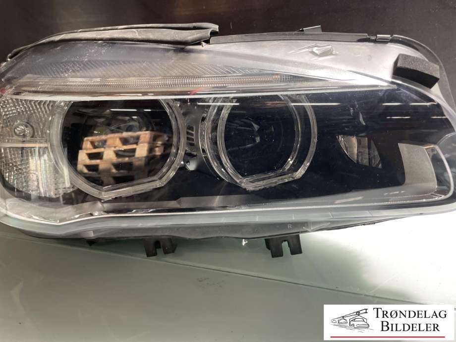 Frontlykt høyre full-LED til BMW 2-Serie, Active/Gran Tourer 2014-->> (F45/F46) (F45/F46) (63 11 7 391 402|)