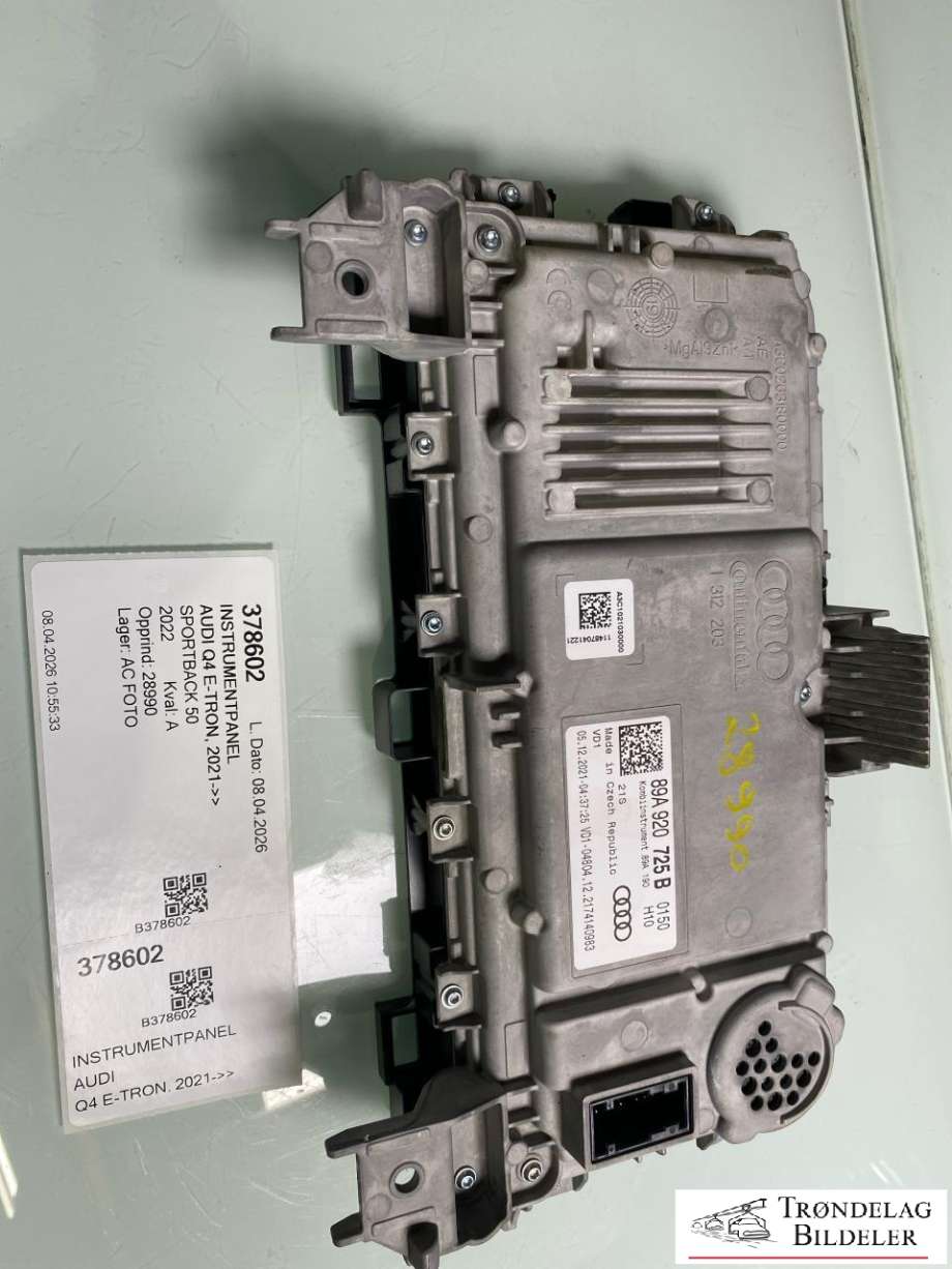 Instrumentpanel til Audi Q4 e-tron 2021-->>  (89A 920 725 B|)