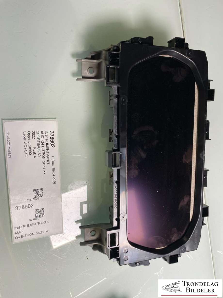 Instrumentpanel til Audi Q4 e-tron 2021-->>  (89A 920 725 B|)