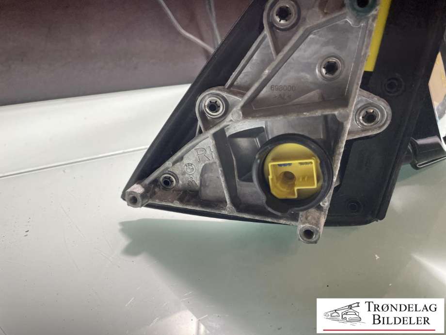 Speil høyre til BMW X5 2013-2018 (F15) (F15) (51 16 7 363 914|51 16 7 365 114|)