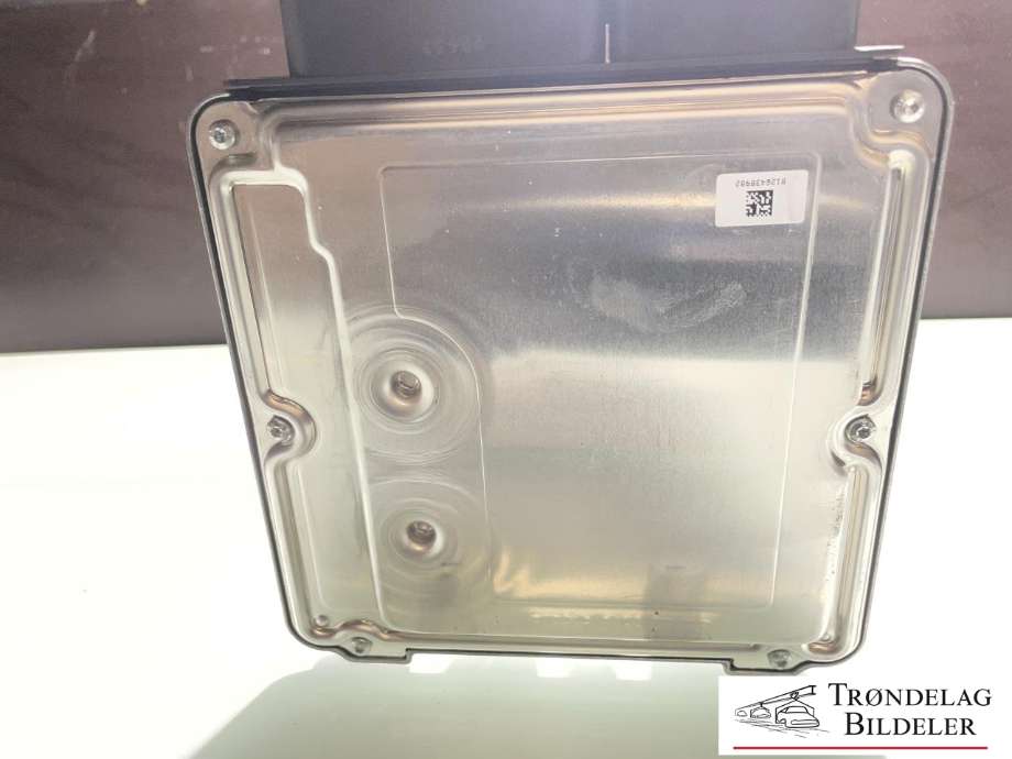 Styreenhet motor til BMW X5 2013-2018 (F15) (F15) (13 61 8 586 540|)