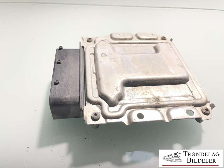 Styreenhet motor til BMW X5 2013-2018 (F15) (F15) (0 201 030 578|7 377 299-01|)