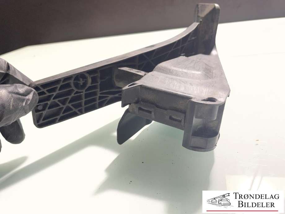 Pedal gass til BMW X5 2013-2018 (F15) (F15) (35 40 6 889 818|35 40 5 A47 456|)