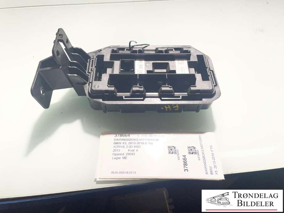 Sikringsboks motorrom til BMW X5, 2013-2018 (F15) (F15) (61 14 9 224 866)