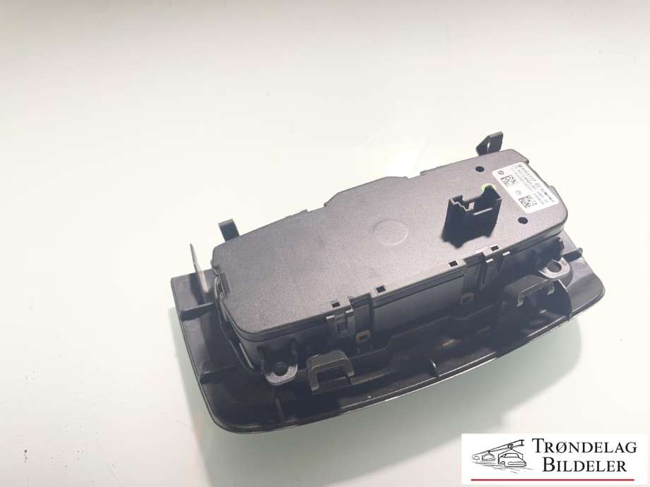 Bryter lys til BMW X5 2013-2018 (F15) (F15) (61 31 5 A25 4A1|931172704|34730501-03|9311727 02|)