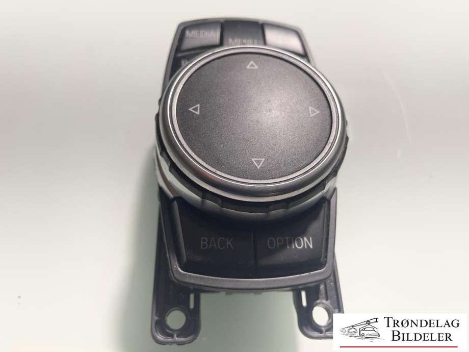 Bilstereo navigasjon betjeningspanel til BMW X5 2013-2018 (F15) (F15) (65 82 9 350 723|)
