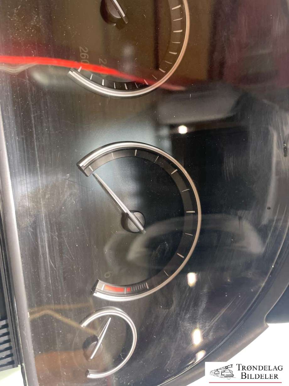 Instrumentpanel til BMW X5 2013-2018 (F15) (F15) (62 10 6 805 234|62 10 8 795 238|)