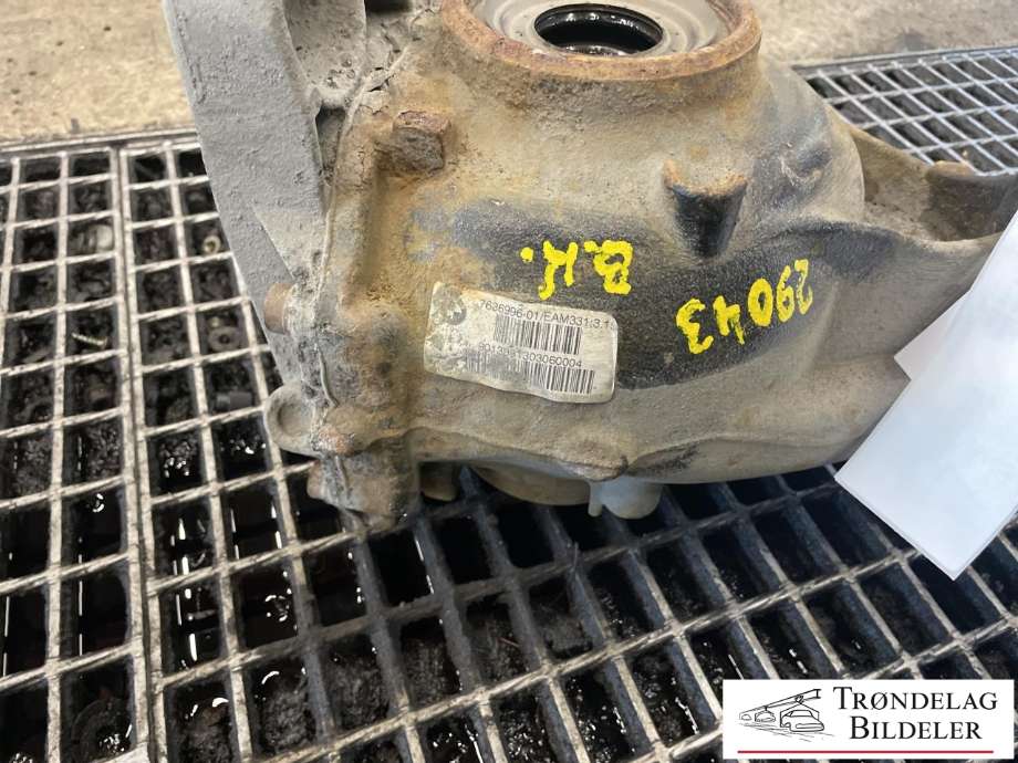 Kardang klokke bak til BMW X5 2013-2018 (F15) (F15) (33 10 7 636 992|)