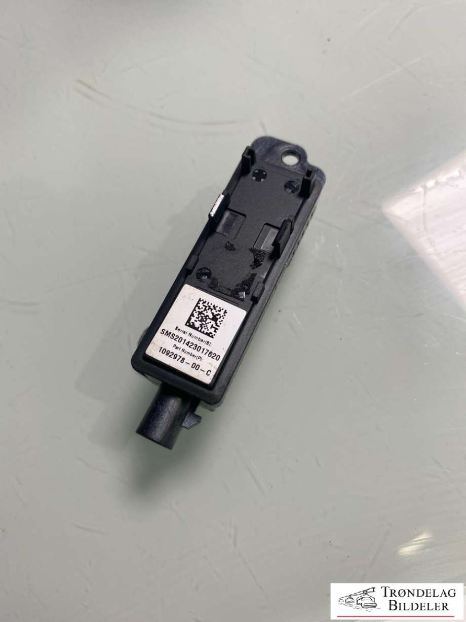 Kamera til Tesla Model 3 2018-2023 (Fase 1)  (1092978-00-C|VENSTRE|)