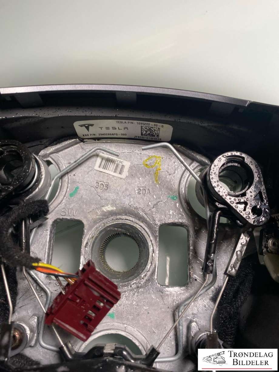 Ratt til Tesla Model 3 2018-2023 (Fase 1)  (1095222-00-0|)