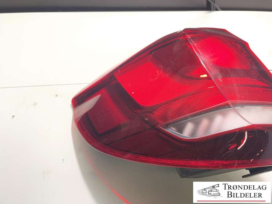 Baklykt venstre ytre til BMW X5 2013-2018 (F15) (F15) (63 21 7 470 885|)