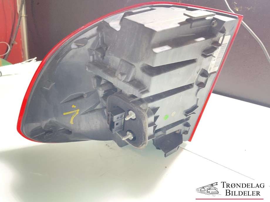 Baklykt venstre ytre til BMW X5 2013-2018 (F15) (F15) (63 21 7 470 885|)
