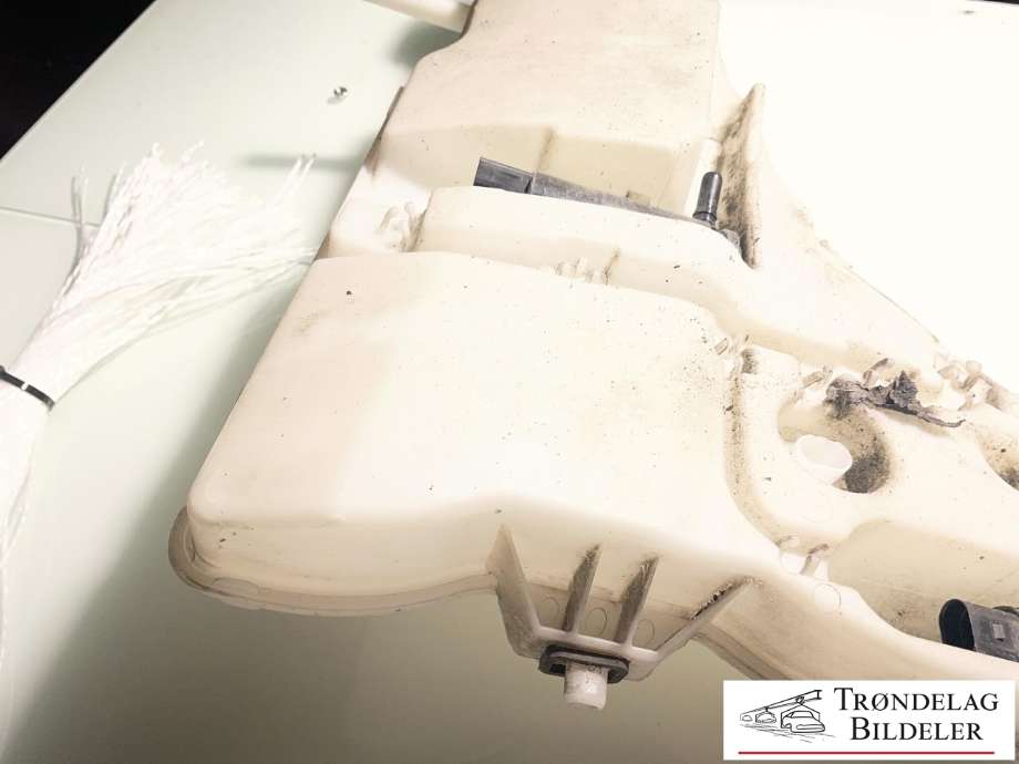 Spylertank til BMW X5 2013-2018 (F15) (F15) (61 66 7 304 068|)