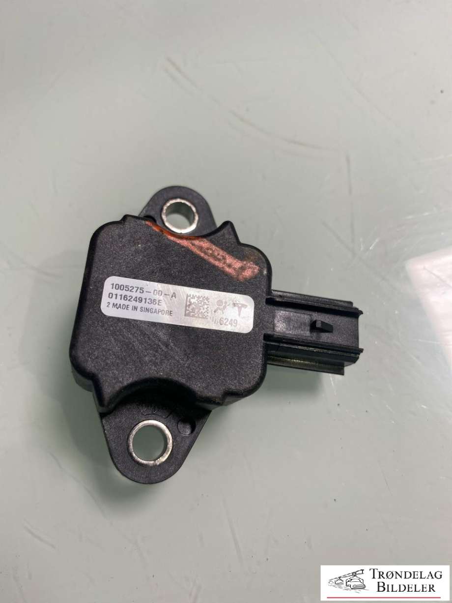Airbag sensor venstre til Nissan Qashqai 2010-2014 (Type I, Fase 2) (1005275-00-A|)